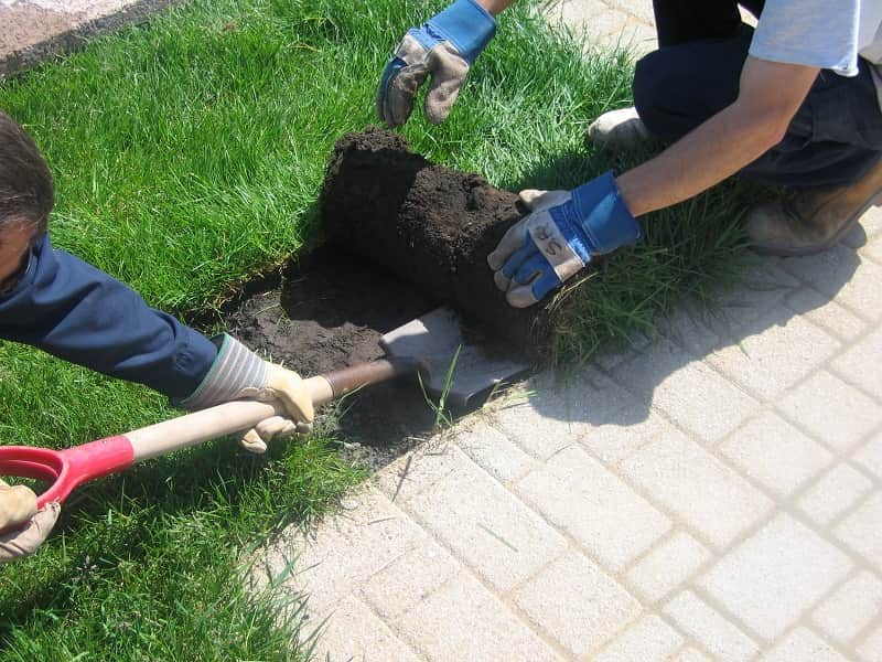 Comment installer votre foyer extérieur sur une surface de béton ou de pavé uni